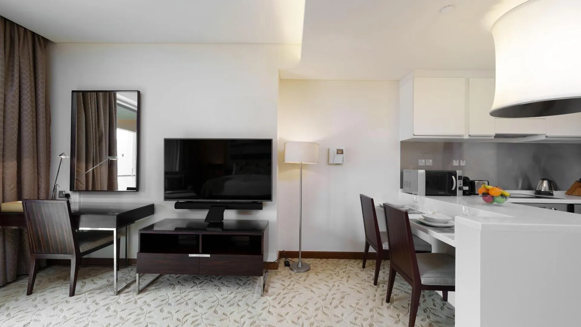 Maison Privee - Dazzling Studio With Direct Burj Khalifa Views 두바이 아랍에미리트
